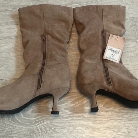 Chic Taupe Suede Heeled Boots - Picture 3 of 6